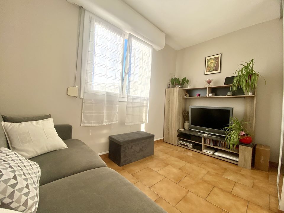APPARTEMENT T4 69.5M² / BALCON / LES OLIVES - Photo 4