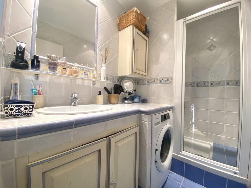 APPARTEMENT T4 69.5M² / BALCON / LES OLIVES - Photo 5