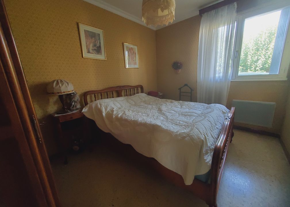 Maison de plain-pied à vendre  Rognac  120 m²  Terrain 416 - Photo 5