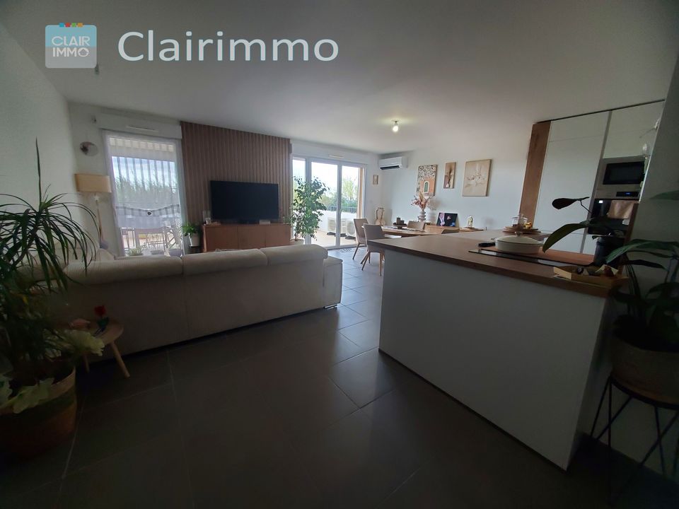 Appartement à vendre, 3 pièces, 82 m², Vitrolles