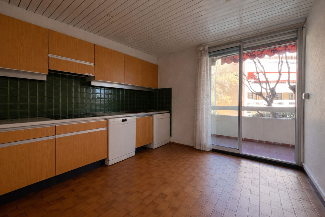 Appartement T4 traversant 83.05m² avec balcon et garage - Photo 5