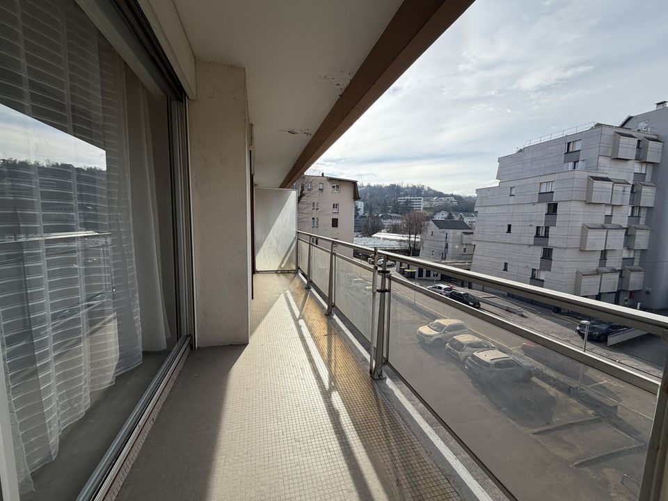Appartement T2  Lumineux avec balcon filant, parking privatif - Photo 2
