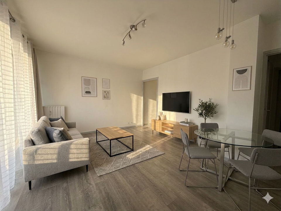 Appartement T2  Lumineux avec balcon filant, parking privatif - Photo 4