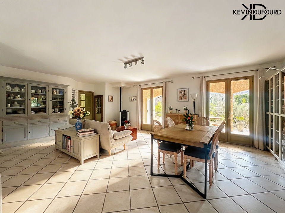 Maison de 140 m² sur un terrain de 1 350 m² à THUEYTS - Photo 4