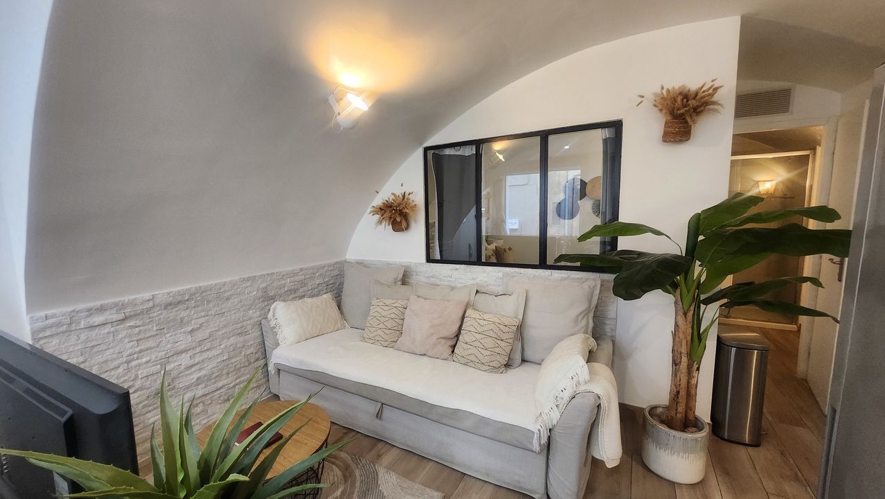 BEL APPARTEMENT T2 CENTRE PORT-VIEUX - Photo 3