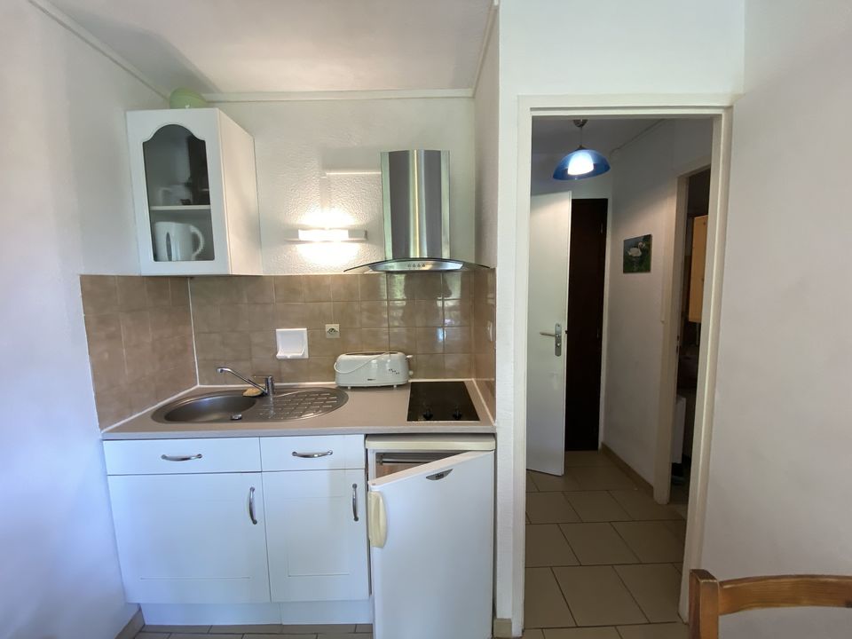 Barbotan-les-Thermes  T1 bis meublé 21m²  Balcon, Parking - Photo 2