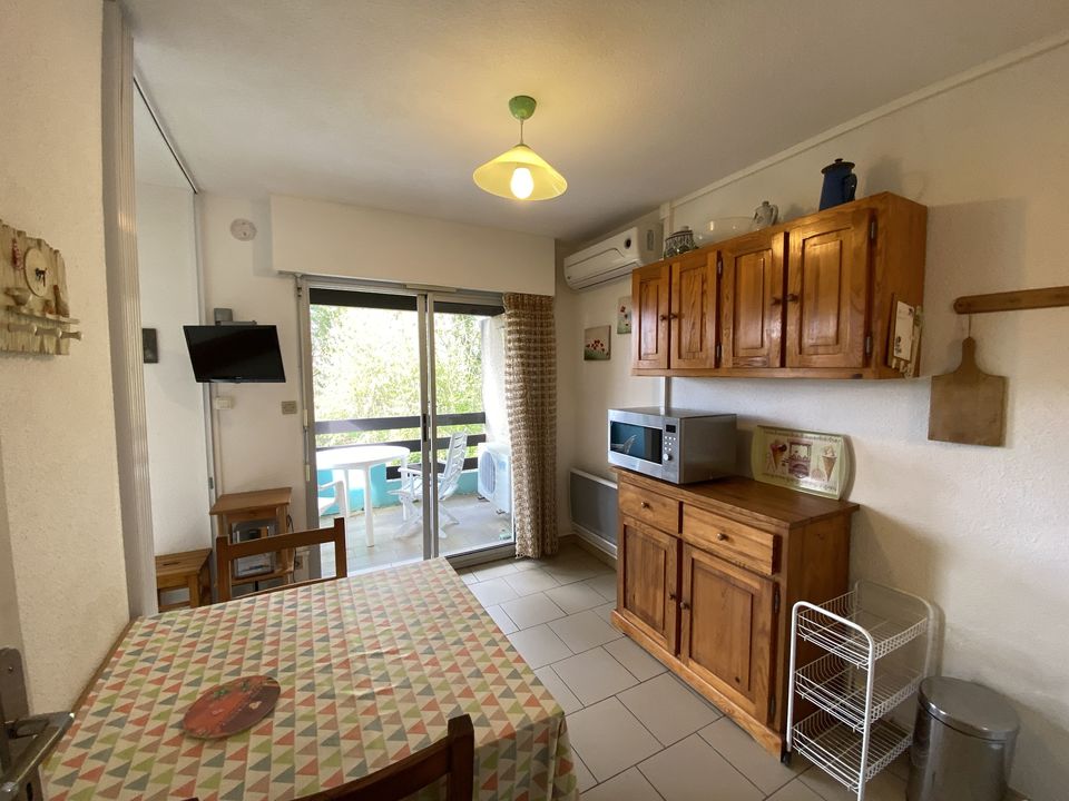 Barbotan-les-Thermes  T1 bis meublé 21m²  Balcon, Parking - Photo 3