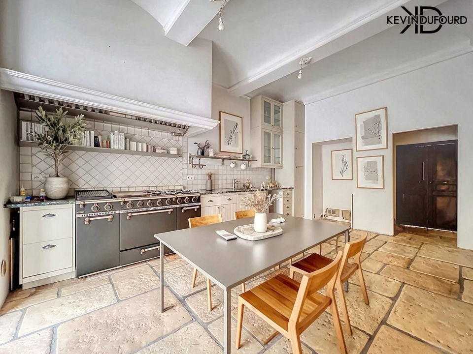 Maison de ville de 200 m² sur un terrain de 285 m² avec - Photo 4
