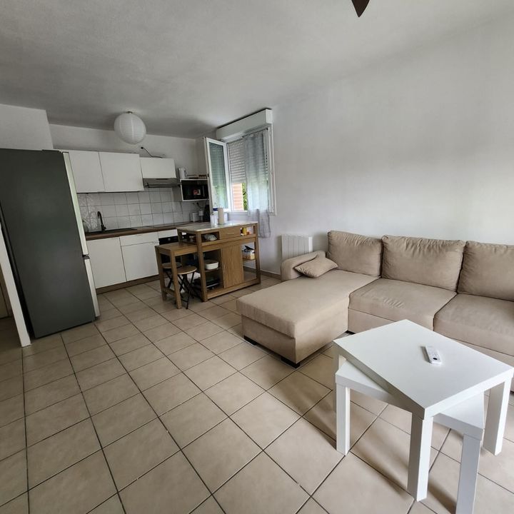 Appartement à louer, 3 pièces, 50 m², Etampes