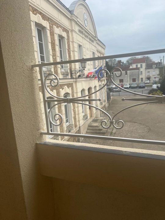 Immeuble avec Deux Appartements et un Grand Garage dans centre - Photo 3
