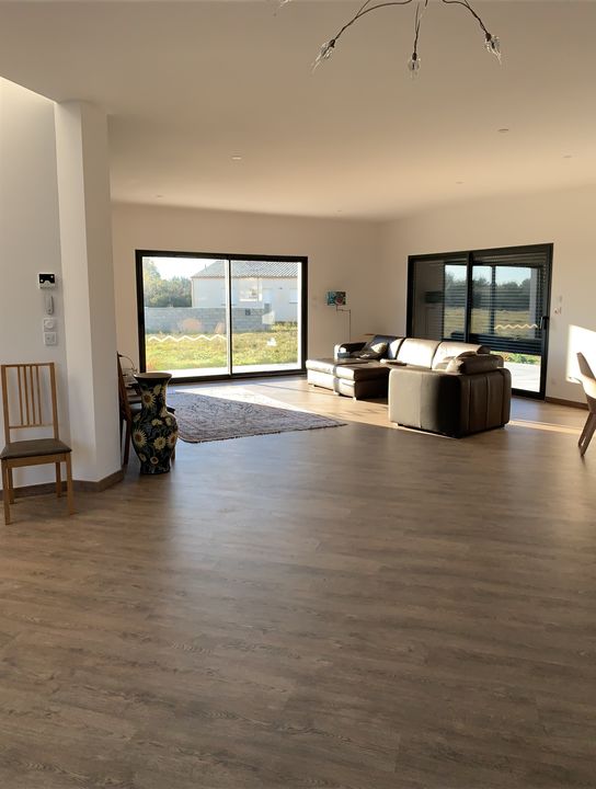 Belle villa sur un généreux terrain piscinable - Photo 2