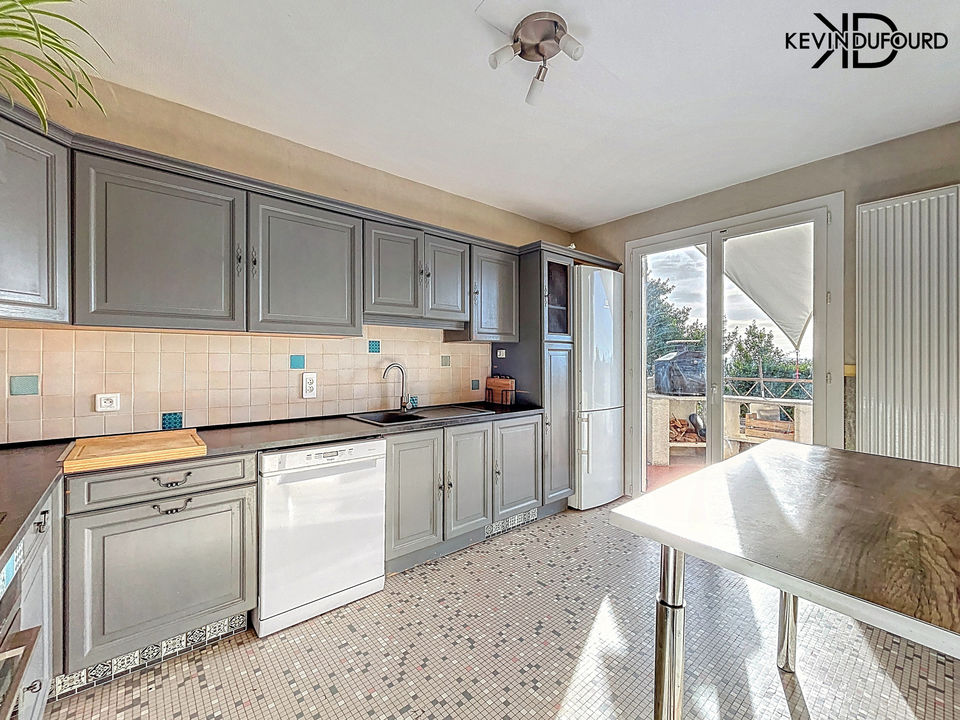 Maison de 175m² sur un terrain de 1200m² à AUBENAS - Photo 4
