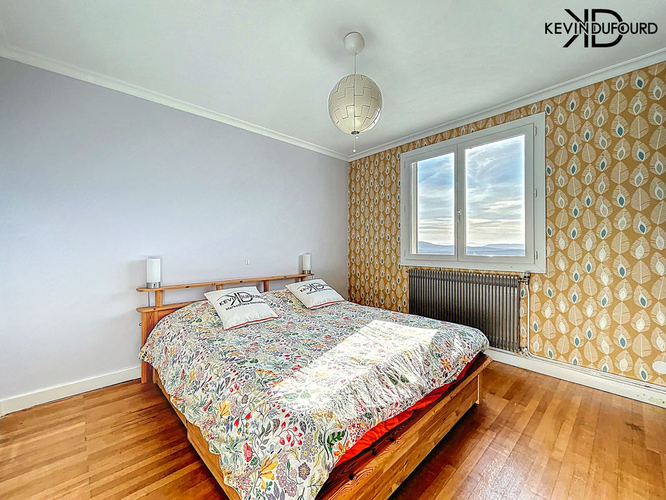 Maison de 175m² sur un terrain de 1200m² à AUBENAS - Photo 5