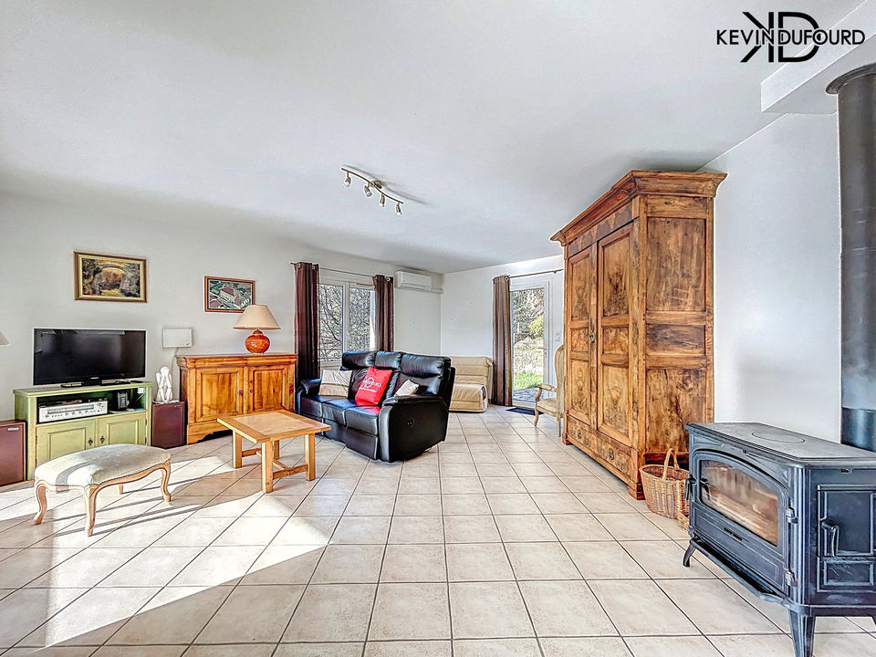 Maison de 115 m² sur un terrain de 660 m² à AUBENAS - Photo 4