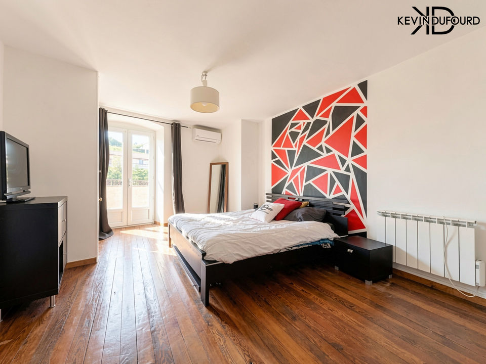 Maison de village de 90 m² avec jardin et caves à LABEGUDE - Photo 4