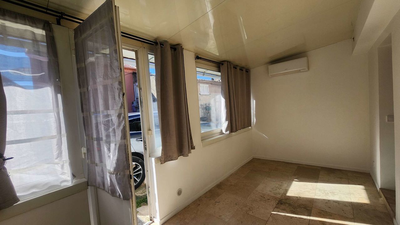 MAISON DE 80M² divisée en 2 appartements avec garage et cave - Photo 3
