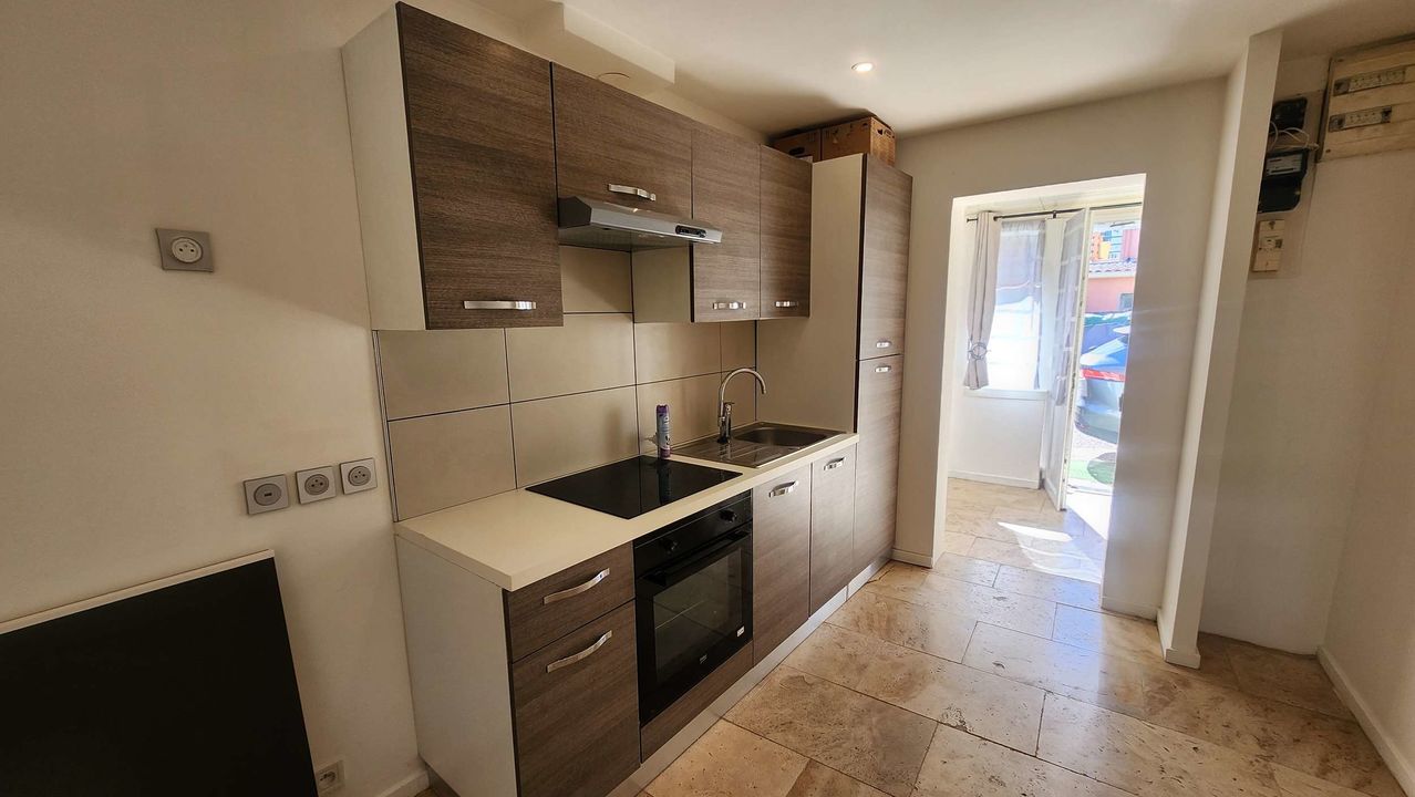 MAISON DE 80M² divisée en 2 appartements avec garage et cave - Photo 4
