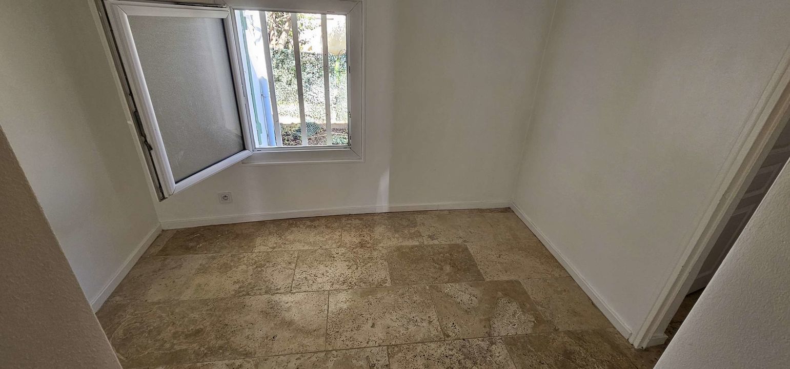 MAISON DE 80M² divisée en 2 appartements avec garage et cave - Photo 5