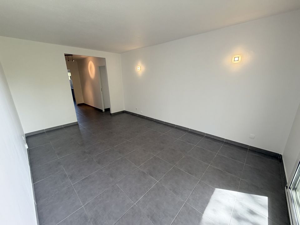 APPARTEMENT T3 DE 65m² / BALCON / CAVE / PISCINE / TENNIS - Photo 3