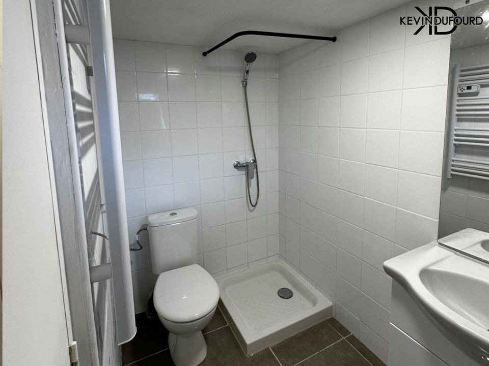Appartement 35 m² à AUBENAS - Photo 3