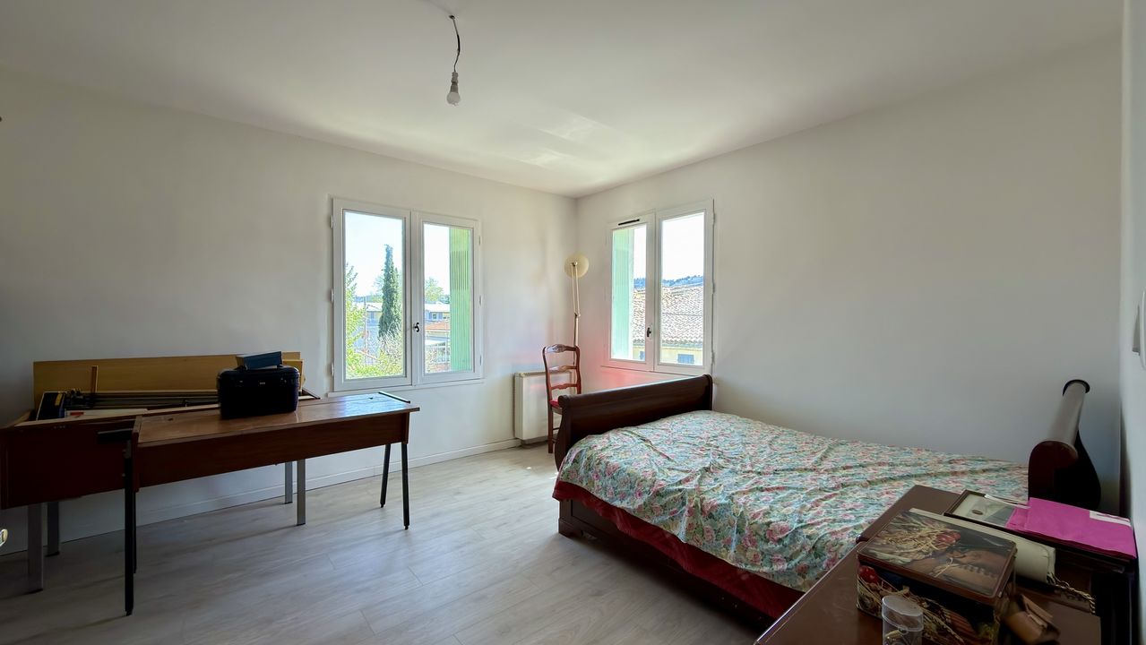 LA PENNE SUR HUVEAUNE, MAISON DE VILLE DE TYPE 3 AVEC EXTERIEUR - Photo 4