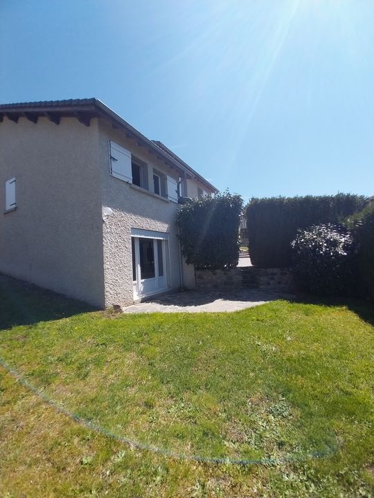 Maison familiale avec beau jardin - Photo 2