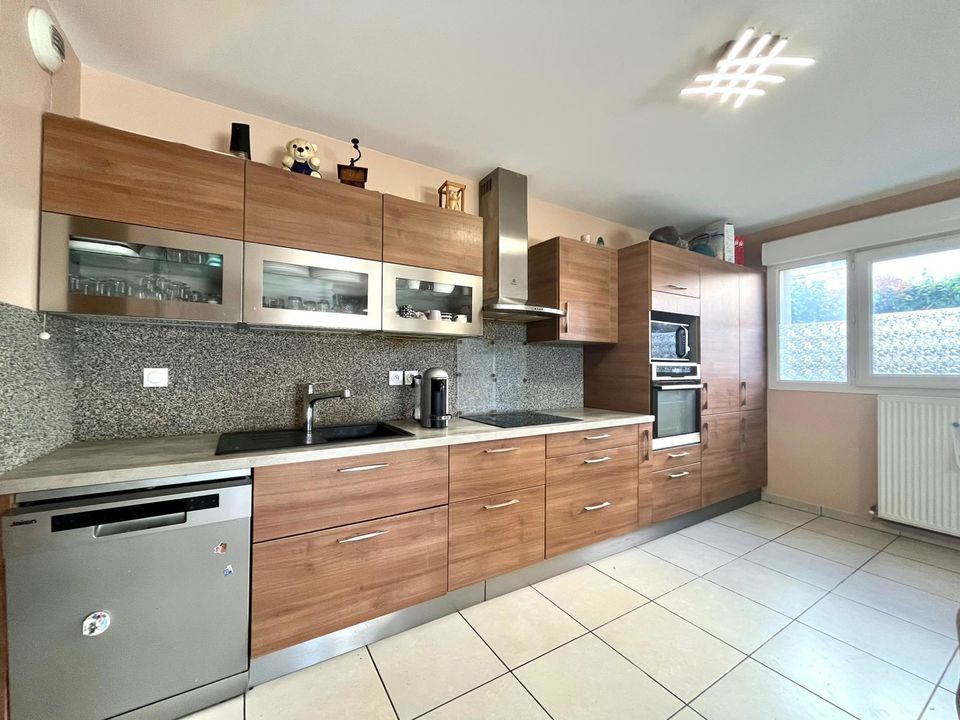 RARE A LA VENTE : CRANVES SALES APPARTEMENT TYPE 4 - Photo 4
