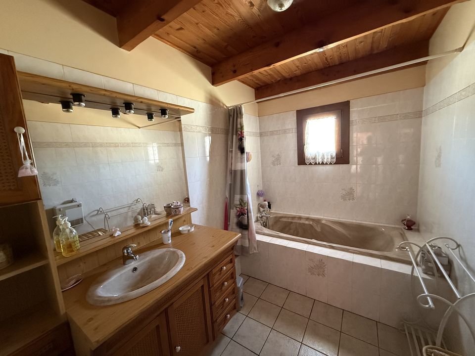 Entressens : Maison T5 de 130m2 - Photo 5