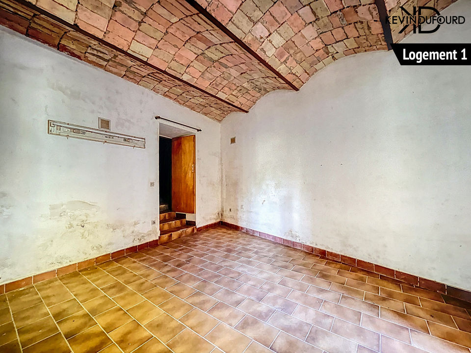 Ensemble immobilier de 300m² avec un terrain de 1,2 ha à - Photo 5