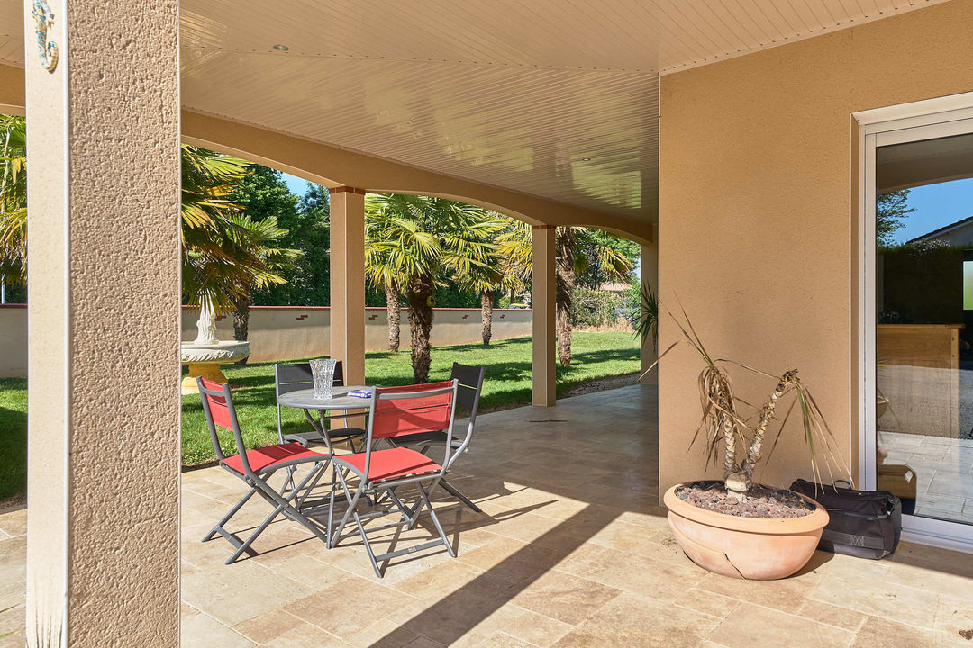 MAISON DE PLAIN PIED SUR GRAND TERRAIN CLOS A MAUGES SUR LOIRE - Photo 2