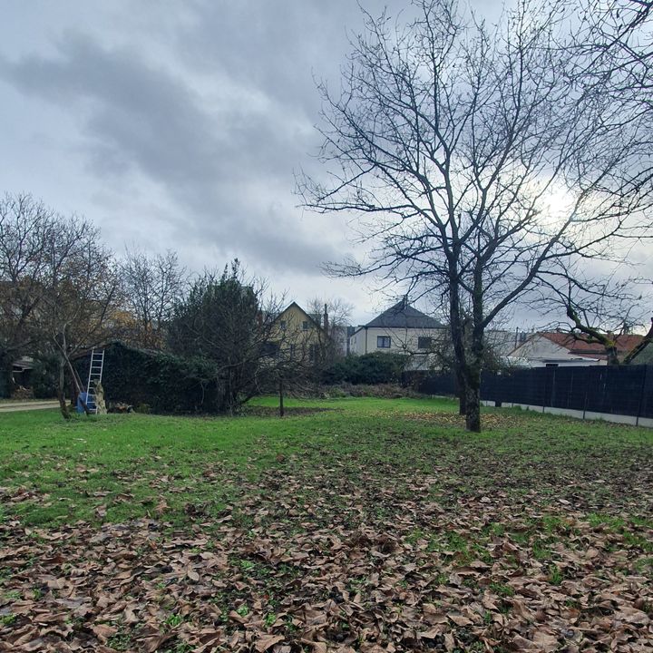 LONGERE 128M2 4 CHAMBRES 1167M2  TERRAIN EN PLEIN CENTRE - Photo 3