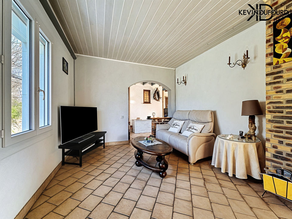 Maison de 110m² sur un terrain de 1200m² à ROSIERES - Photo 5