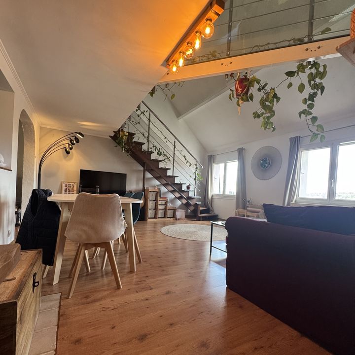 Duplex F5 en excellent état - Vue dégagée - Garage, cave et - Photo 5