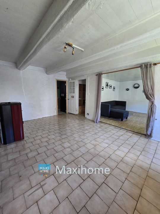 Élégante maison familiale de 167 m² avec jardin et garage - Photo 3