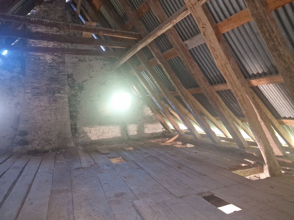 Ancienne maison habitation  et grange à restaurer - Photo 3