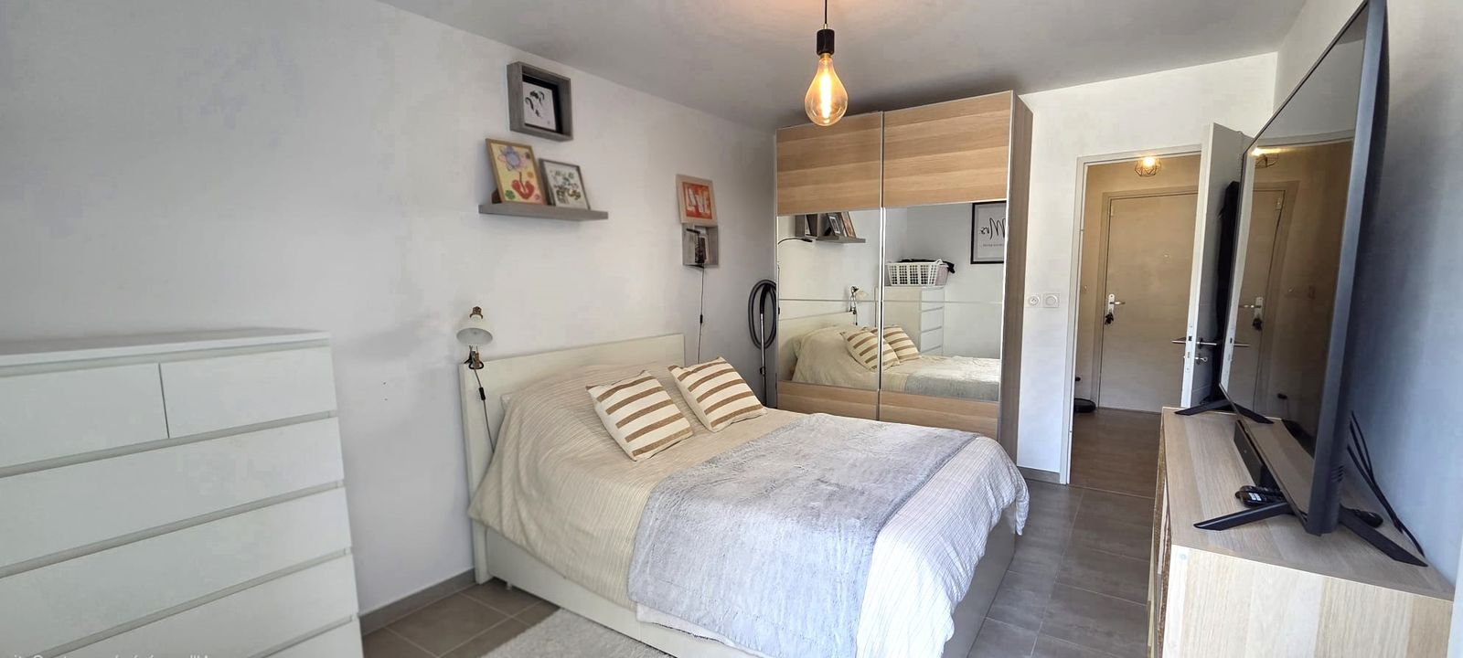 Appartement type 3 + une grande terrasse de 29m² + parking - Photo 4