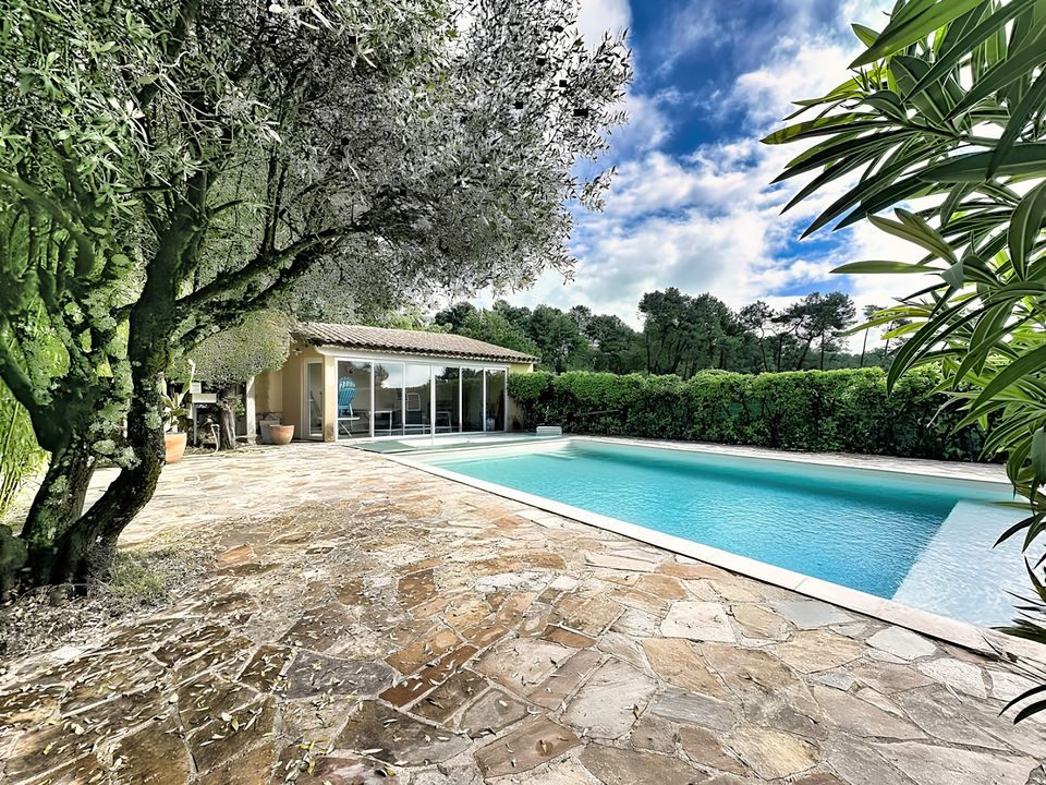 Ensemble immobilier de 150m² sur un terrain de 1.100m² à - Photo 2