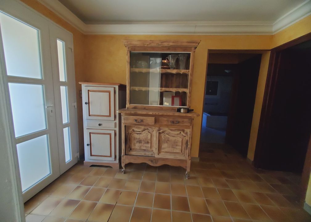 MAISON FAMILIALE 160 M² SUR PLUS DE 1000 M² DE TERRAIN AVEC - Photo 4