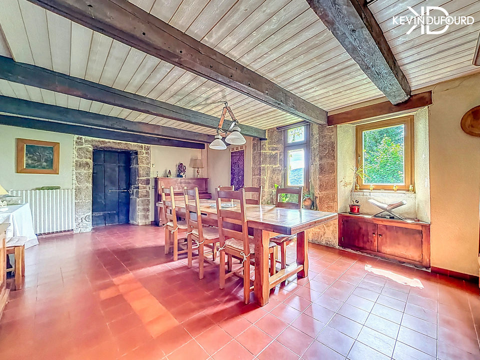 Mas de 350m² sur un terrain de 3300m² à THUEYTS - Photo 4