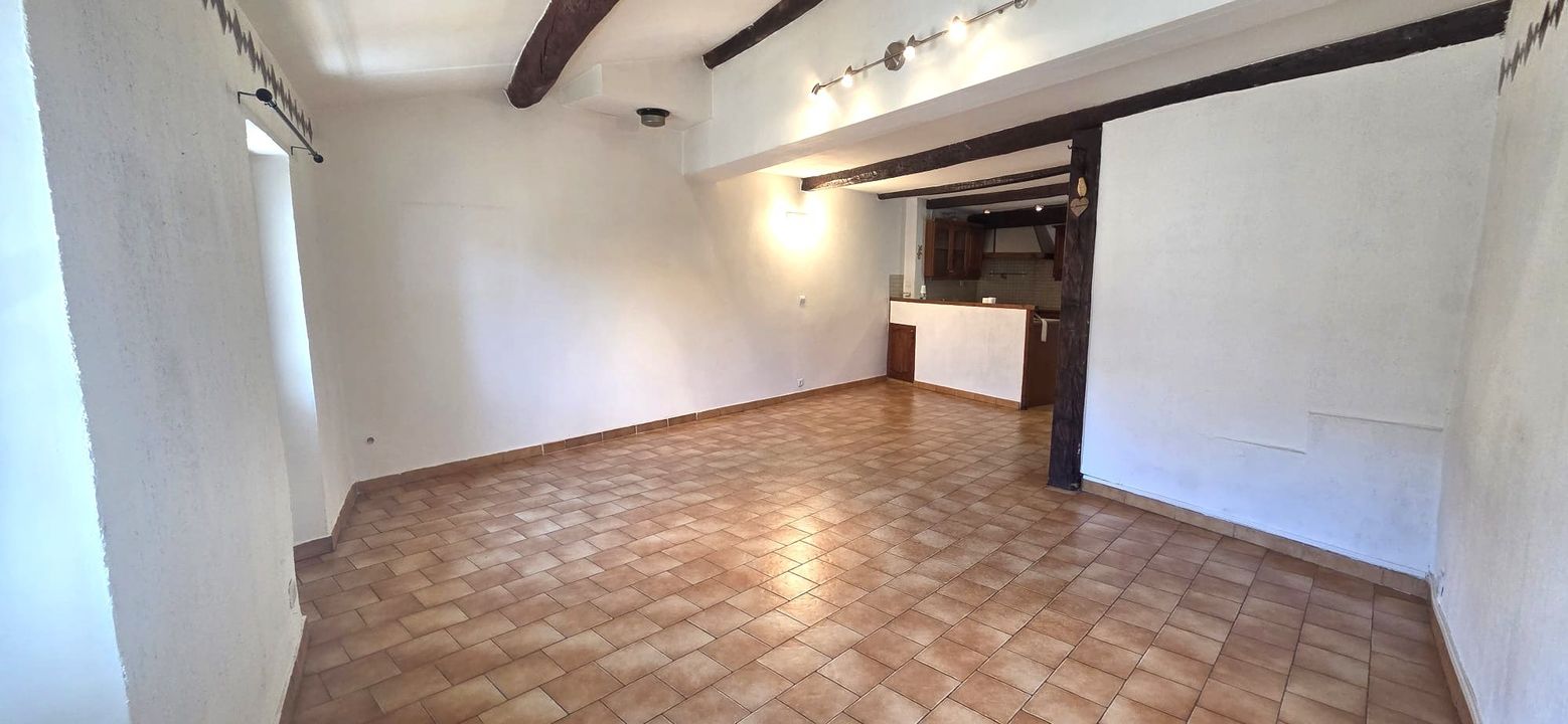 Maison de village + studio loué + jardin+terrasse + grand - Photo 5