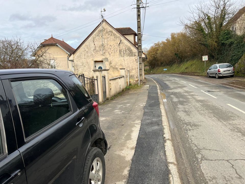 Grande Maison Familiale avec 1000m² de terrain - Photo 2