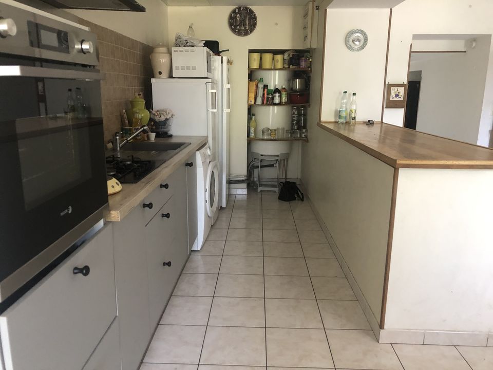 JOLIE MAISON MITOYENNE EN PIERRE AVEC SON GRAND JARDIN 900 m2 - Photo 4