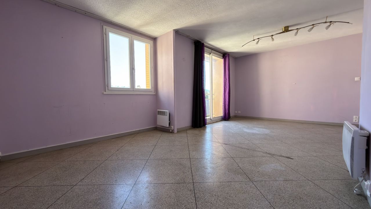 Appartement à vendre, 3 pièces, 67 m², Marseille 10Eme