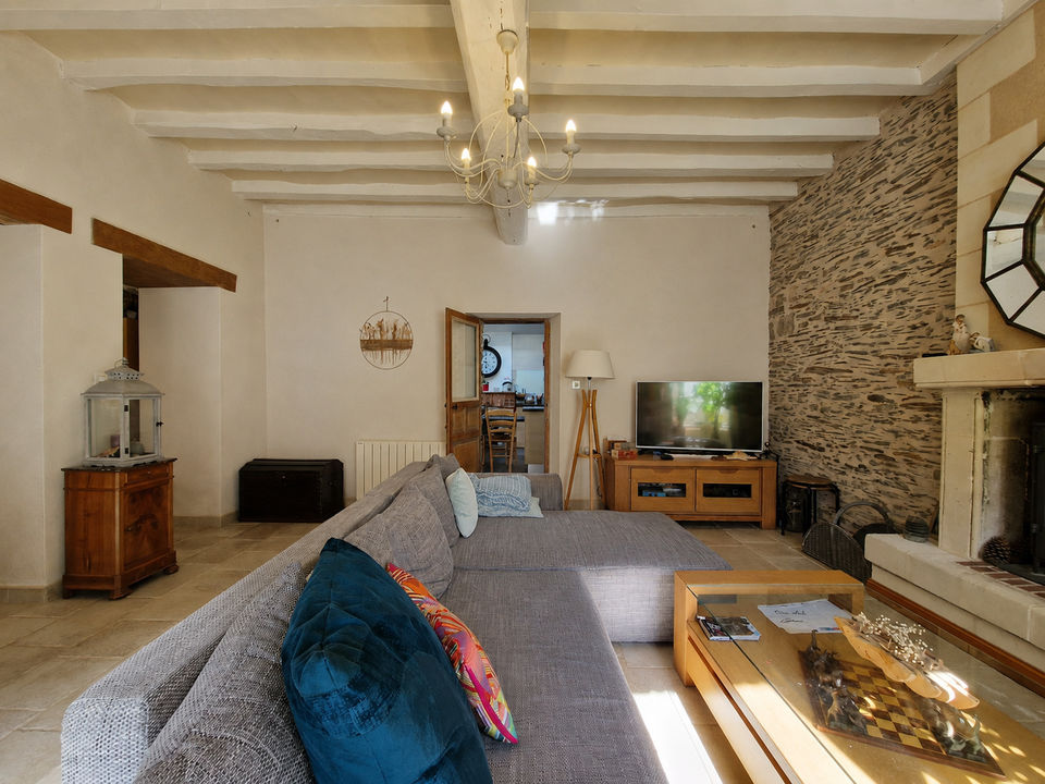 Maison de bourg rénovée avec extérieur - Photo 2