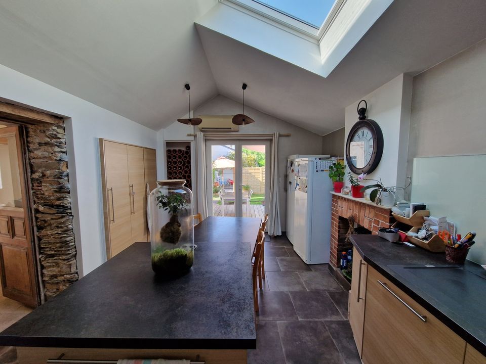 Maison de bourg rénovée avec extérieur - Photo 4