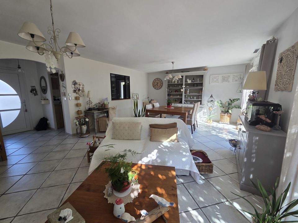 Superbe maison T6 de plain-pied de 140 m² sur plus de 3 500 - Photo 3