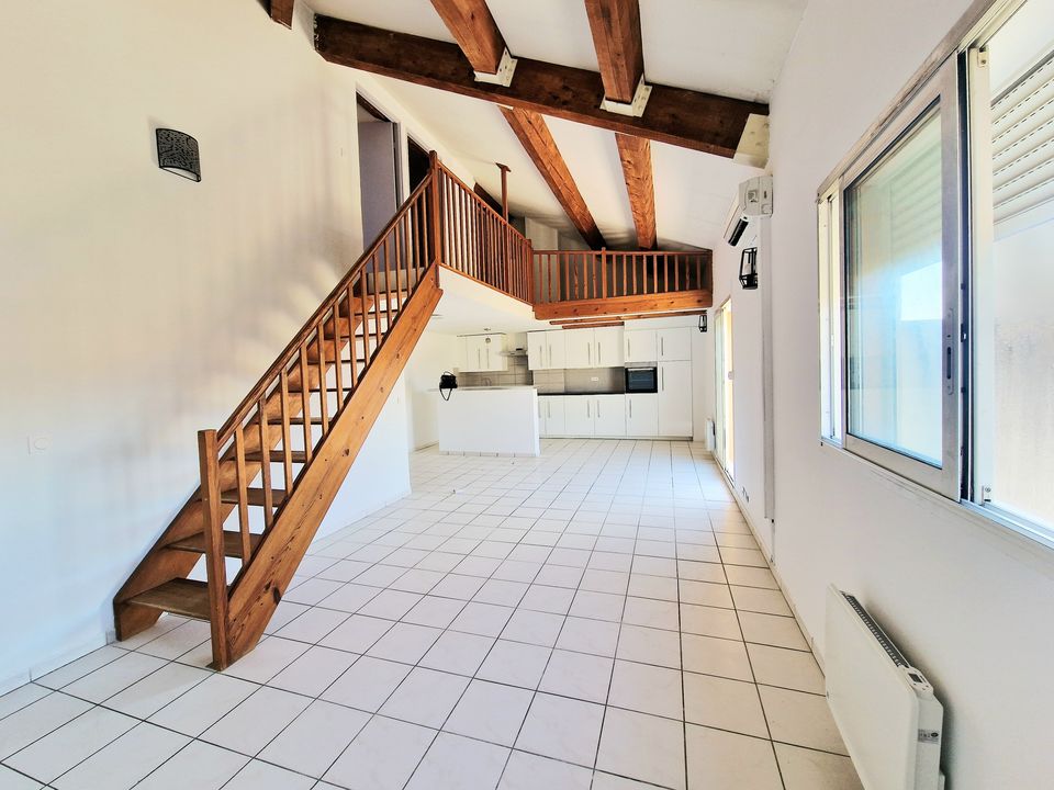MARSEILLE 13 ème, DUPLEX DE TYPE 4 AVEC GARAGE - Photo 2
