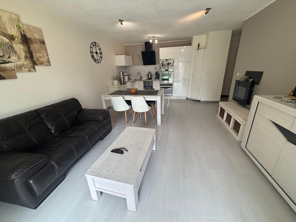 CHÂTEAU GOMBERT !! T3 en rez de jardin avec places parking - Photo 3