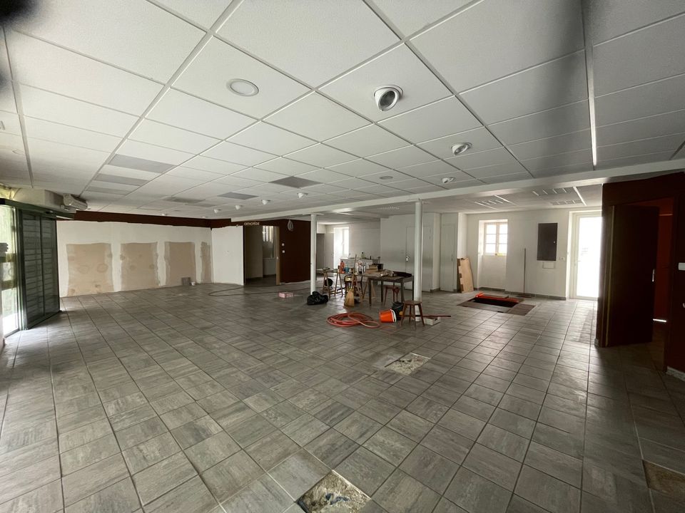 Grand Local commercial + Grand appartement + Grande grange - - Photo 4