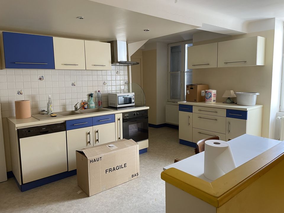 Grand Local commercial + Grand appartement + Grande grange - - Photo 5